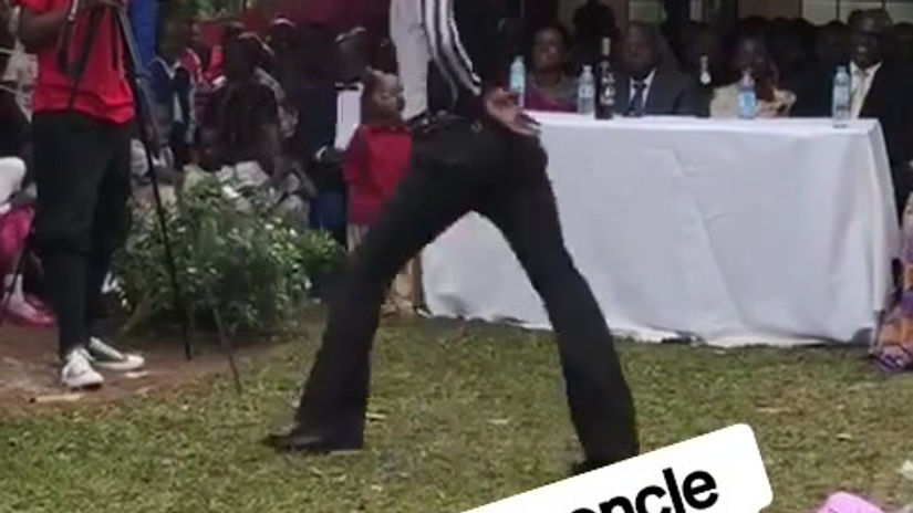 Quand mon oncle qui a vecu 17 ans au texas veut nous impressioner au pays